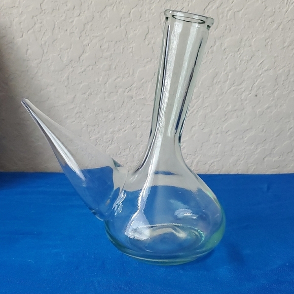 Clear Glass Decanter - Picture 3 of 9